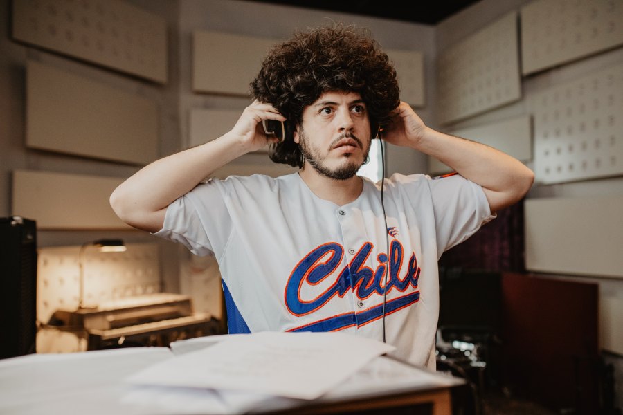 Vicente Cifuentes vuelve a sus raíces con “Vichi” y un video junto a…