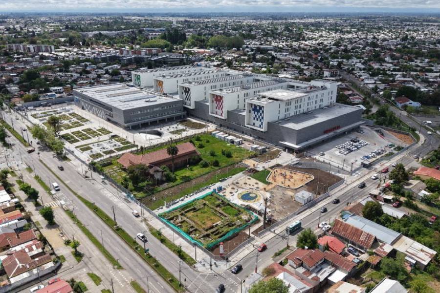 Subsecretario llega a Ñuble para revisar avance del Hospital Regional