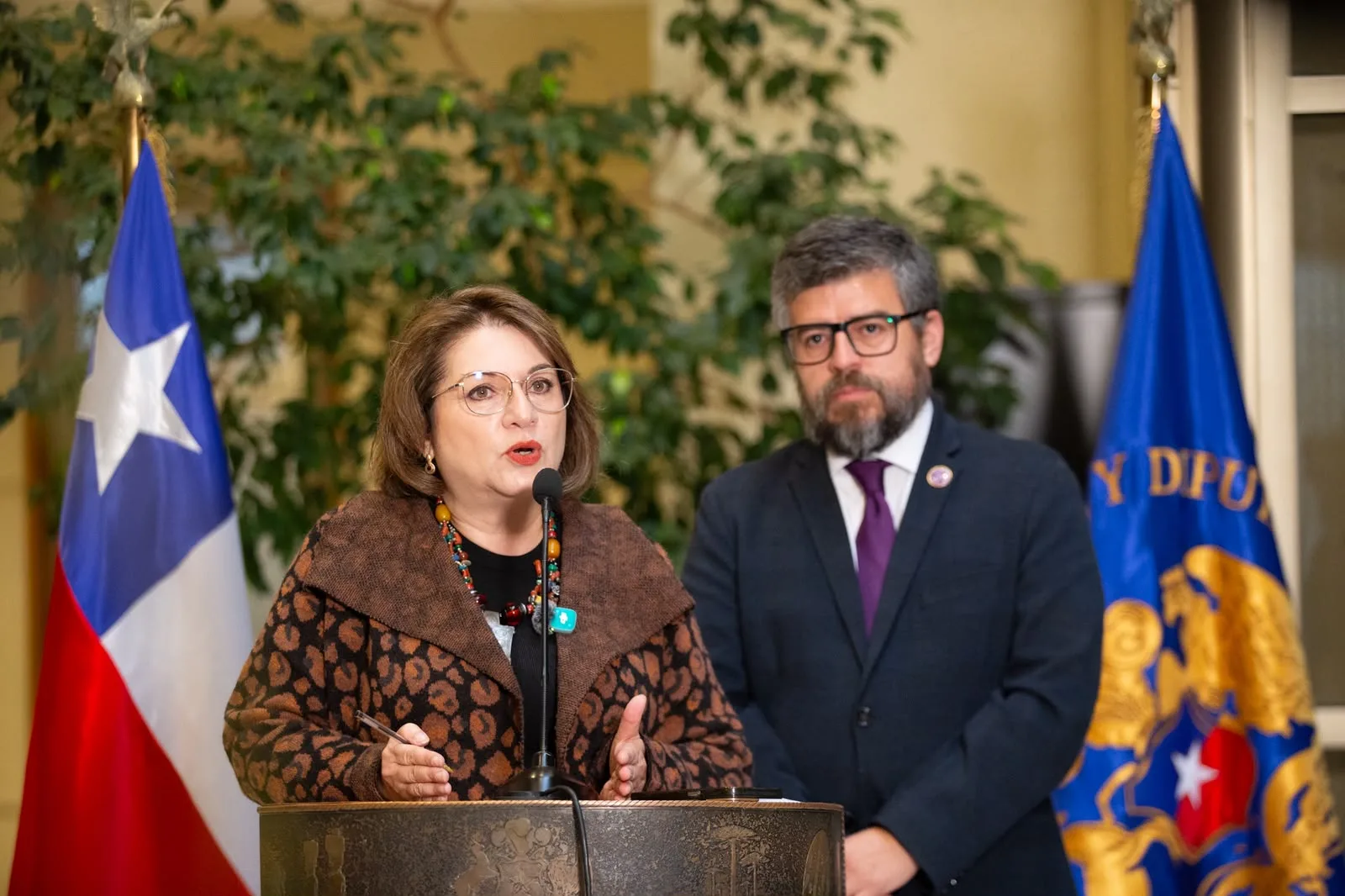 Andrea Parra cuestiona Presupuesto 2027 y acusa “recortes brutales”…