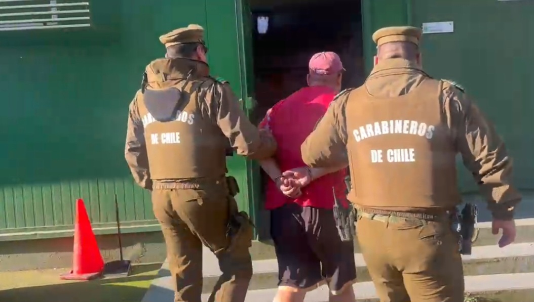 Sujetos lo agredieron con golpes de puño y le arrebataron su celular…