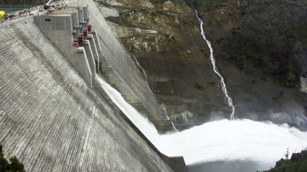 Enel anuncia apertura parcial de compuertas en embalse Ralco por…