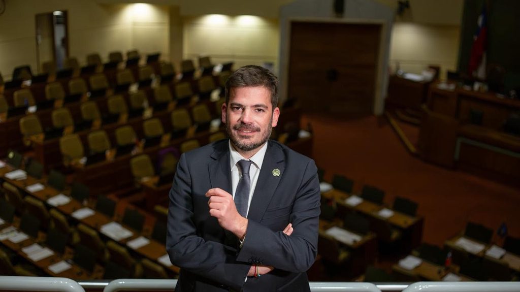 DIPUTADO MONTALVA PRESENTA DENUNCIA ANTE LA FISCALÍA POR…