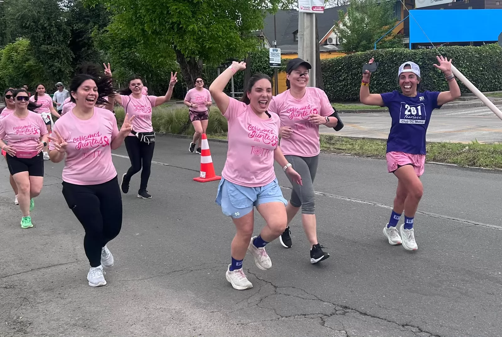 “Corramos Juntas” movilizó la solidaridad masiva en La Reina