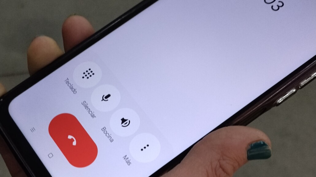 Alerta por nueva modalidad de estafa telefónica en Chile
