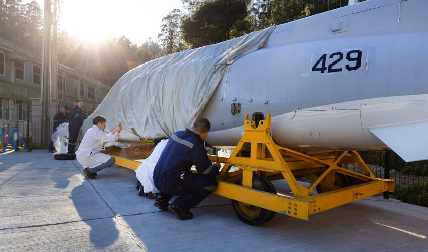 FACh donó avión a la UdeC: reforzará la formación de estudiantes de…