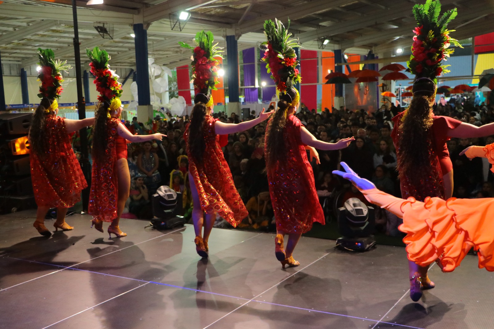 Miles de familias disfrutaron de la segunda versión del Carnaval…