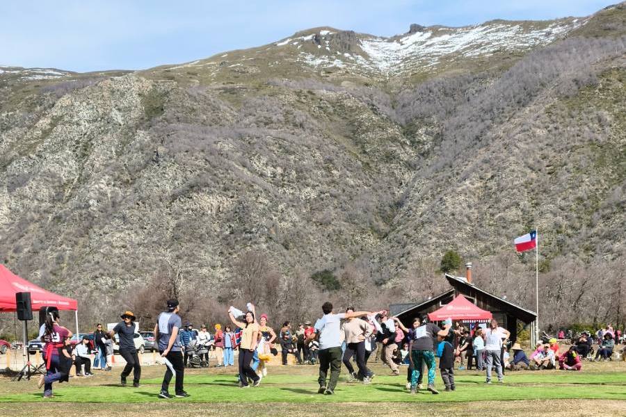 Juegos, deporte y tradiciones dieciocheras se tomaron el Parque…