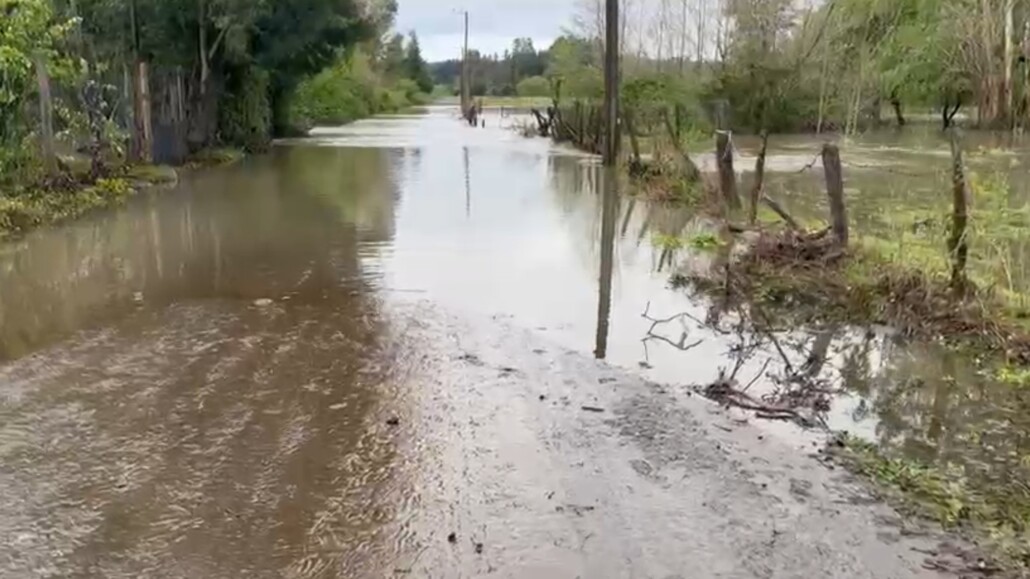 Familia debió ser rescatada en medio de un velorio en Santa Bárbara