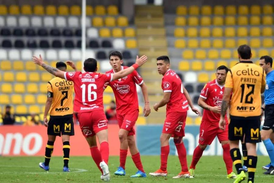 Ñublense cae ante La Serena y completa tres derrotas consecutivas