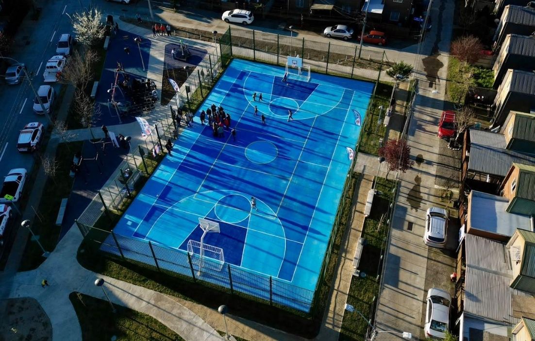 Inauguran mejoramiento de multicancha y área verde de Villa El…