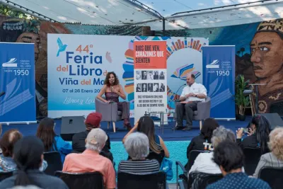 Libro reúne la mirada de diez fotógrafos sobre la historia social de…