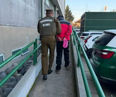 Robaron auto en Parral y se paseaban como si nada en Chillán.