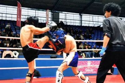 Vuelve la pasión del boxeo y el kick boxing a la Casa del Deporte